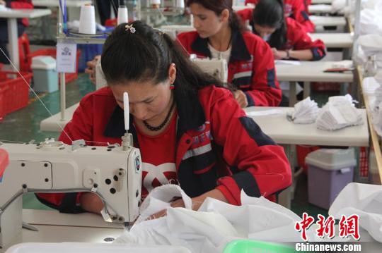 深圳援疆企業(yè)在塔縣建服裝廠，產(chǎn)品遠(yuǎn)銷歐洲市場(chǎng)